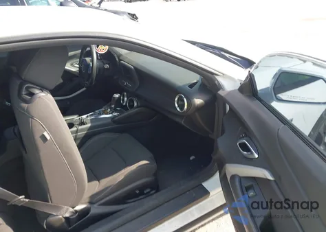 2021 Chevrolet Camaro Rwd 1Lt z USA, uszkodzony, nr VIN 1G1FB1RS3M0113261